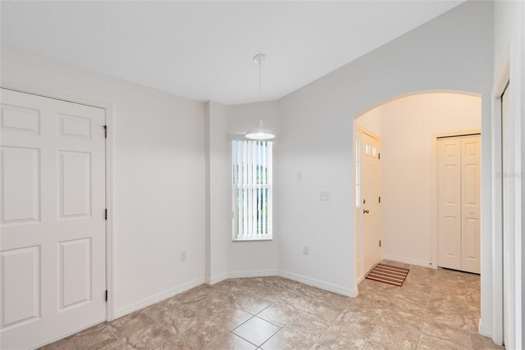 Activo con contrato: $279,900 (2 camas, 2 baños, 1249 Pies cuadrados)