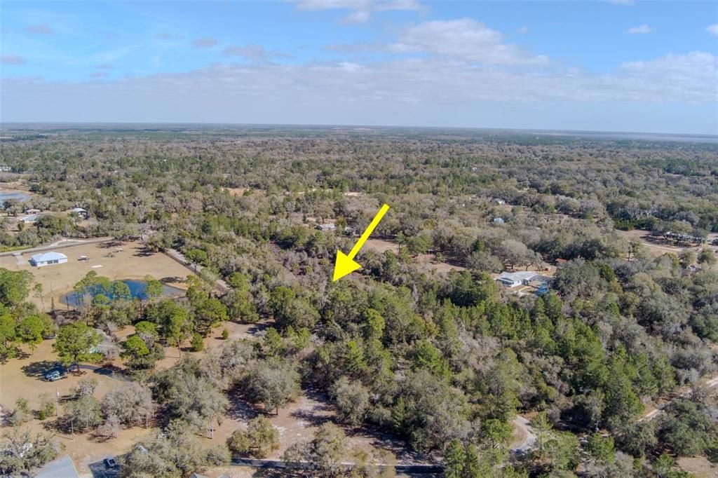 На продажу: $549,900 (8.32 acres)