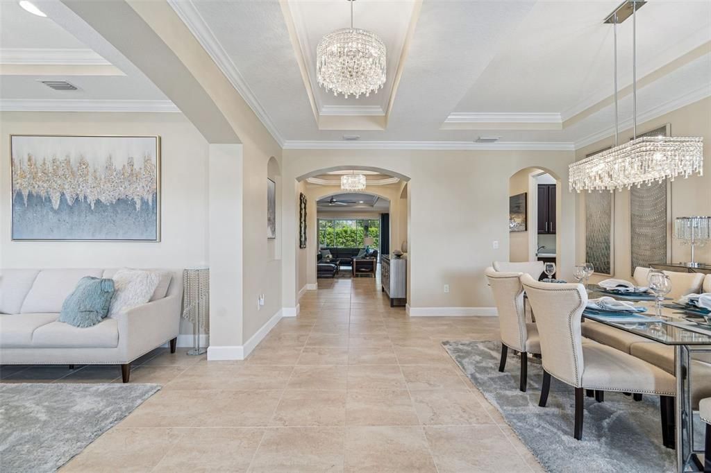 Activo con contrato: $645,000 (4 camas, 3 baños, 3261 Pies cuadrados)