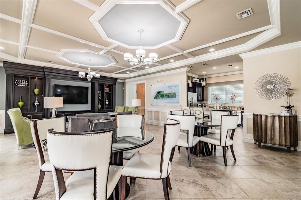 Activo con contrato: $645,000 (4 camas, 3 baños, 3261 Pies cuadrados)