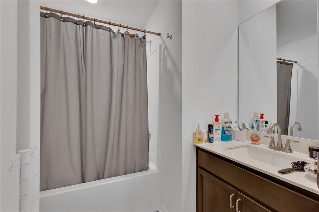 Active With Contract: $250,000 (3 beds, 2 baths, 1383 Square Feet)