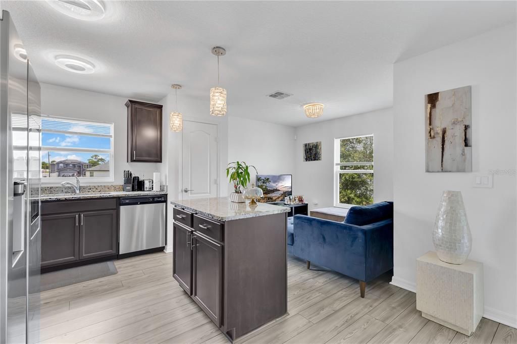 Active With Contract: $250,000 (3 beds, 2 baths, 1383 Square Feet)