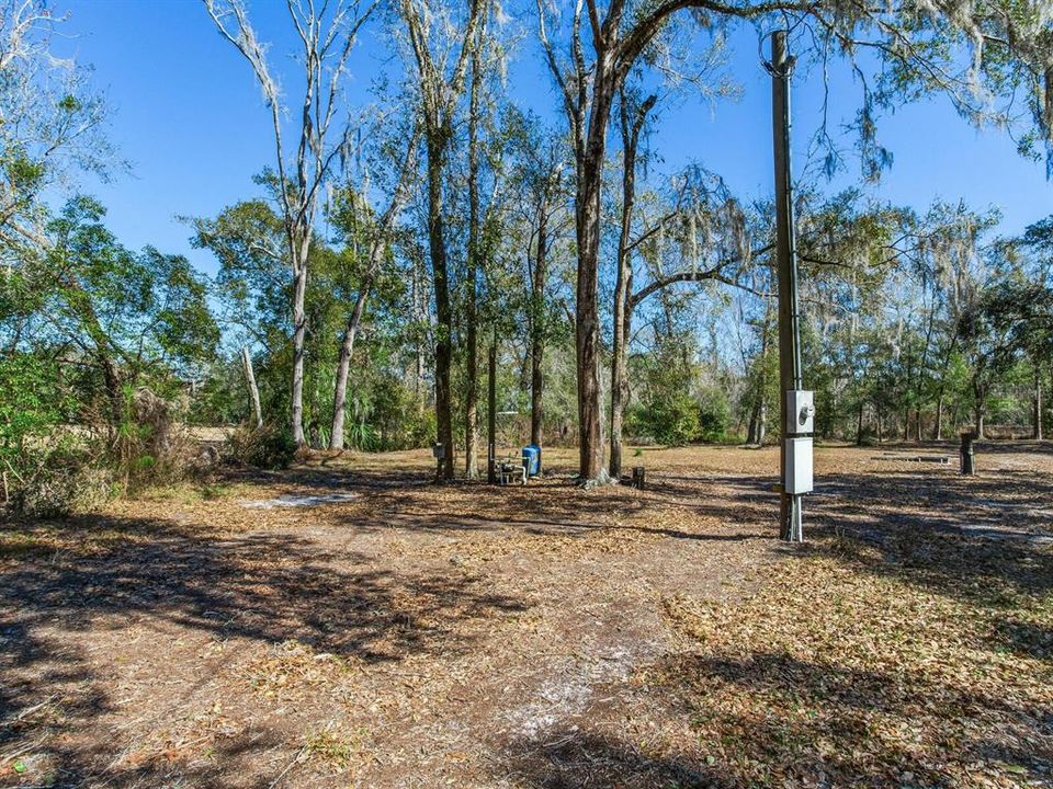 Activo con contrato: $375,000 (6.32 acres)