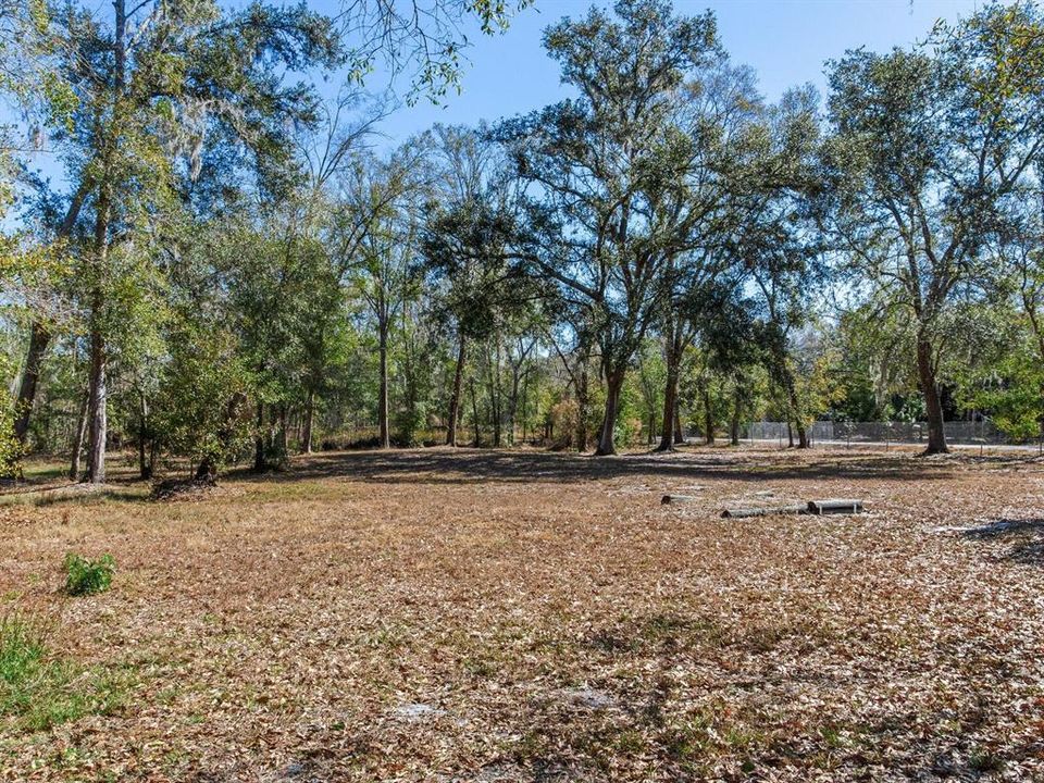 Activo con contrato: $375,000 (6.32 acres)