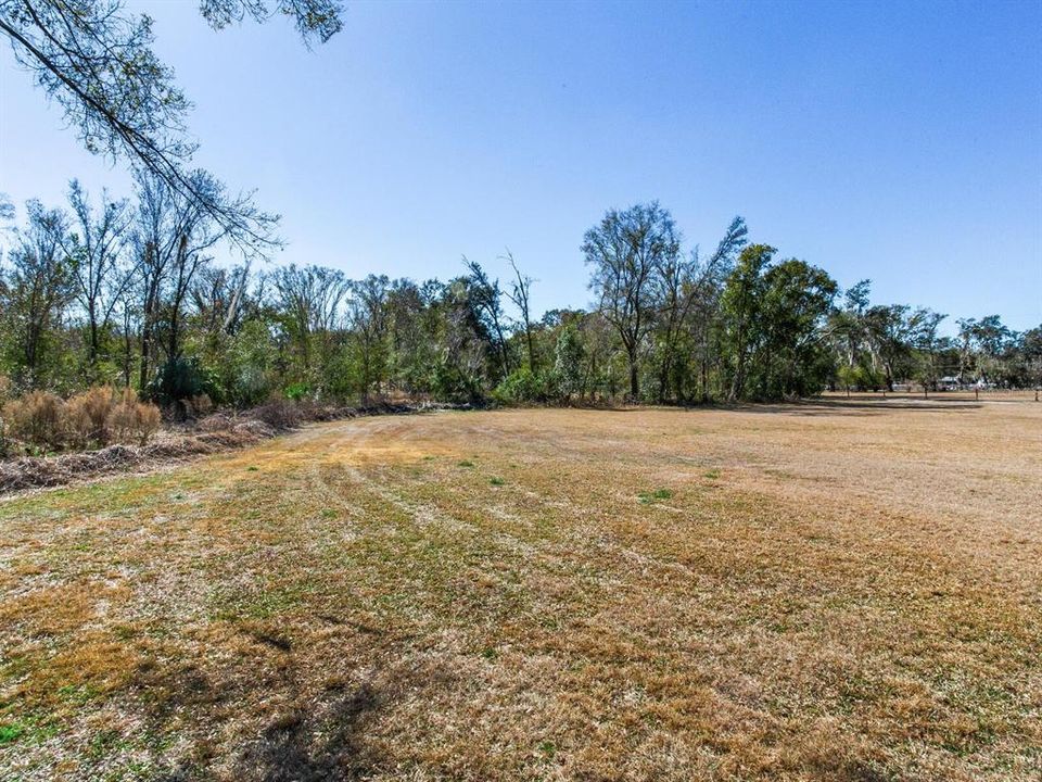 Activo con contrato: $375,000 (6.32 acres)