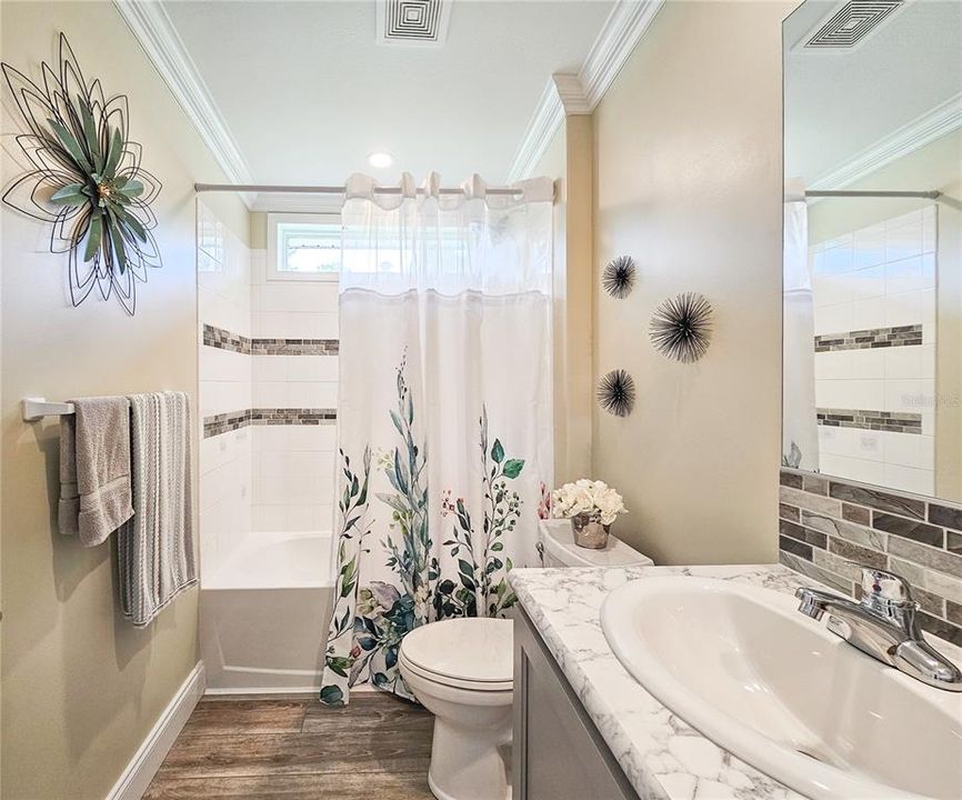 待售: $695,000 (3 贝兹, 2 浴室, 2200 平方英尺)