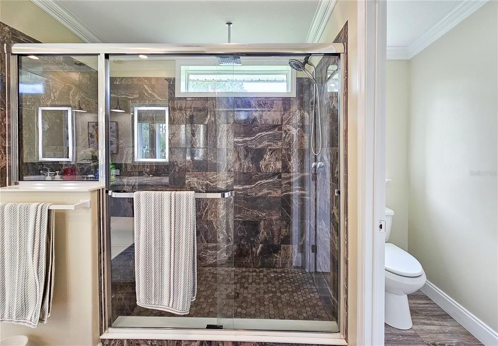 待售: $695,000 (3 贝兹, 2 浴室, 2200 平方英尺)