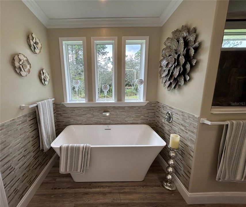 待售: $695,000 (3 贝兹, 2 浴室, 2200 平方英尺)