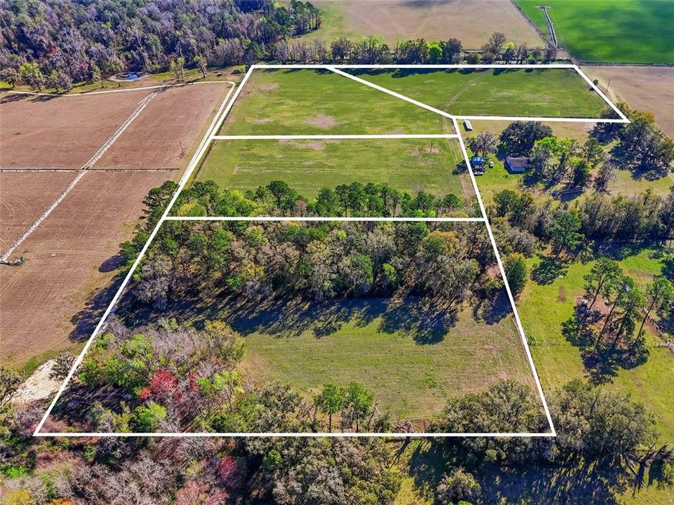 En Venta: $569,999 (21.19 acres)