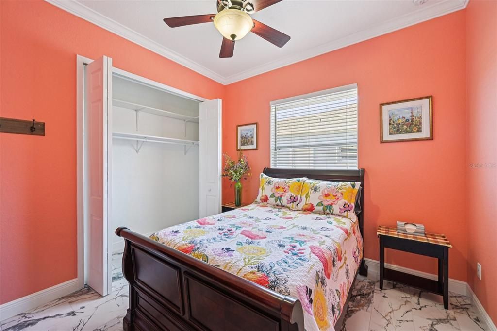 En Venta: $699,000 (3 camas, 3 baños, 2043 Pies cuadrados)