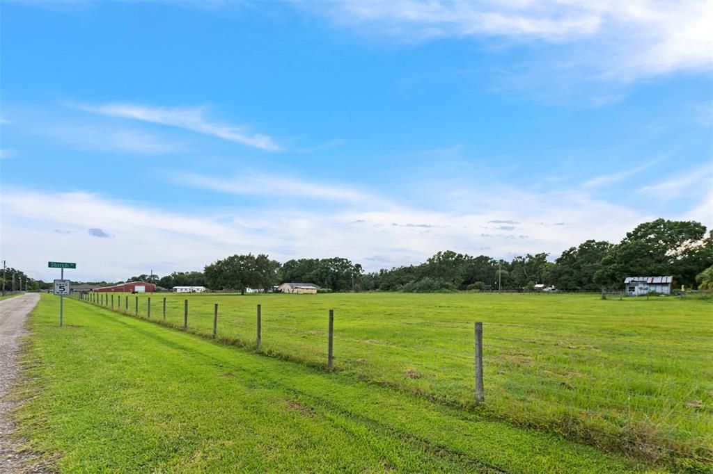 For Sale: $2,600,000 (3 beds, 2 baths, 2500 Square Feet)