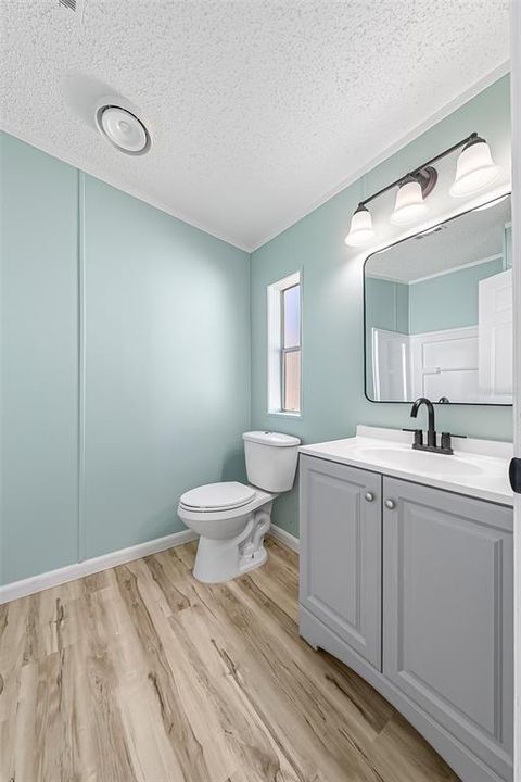For Sale: $189,900 (2 beds, 2 baths, 1393 Square Feet)
