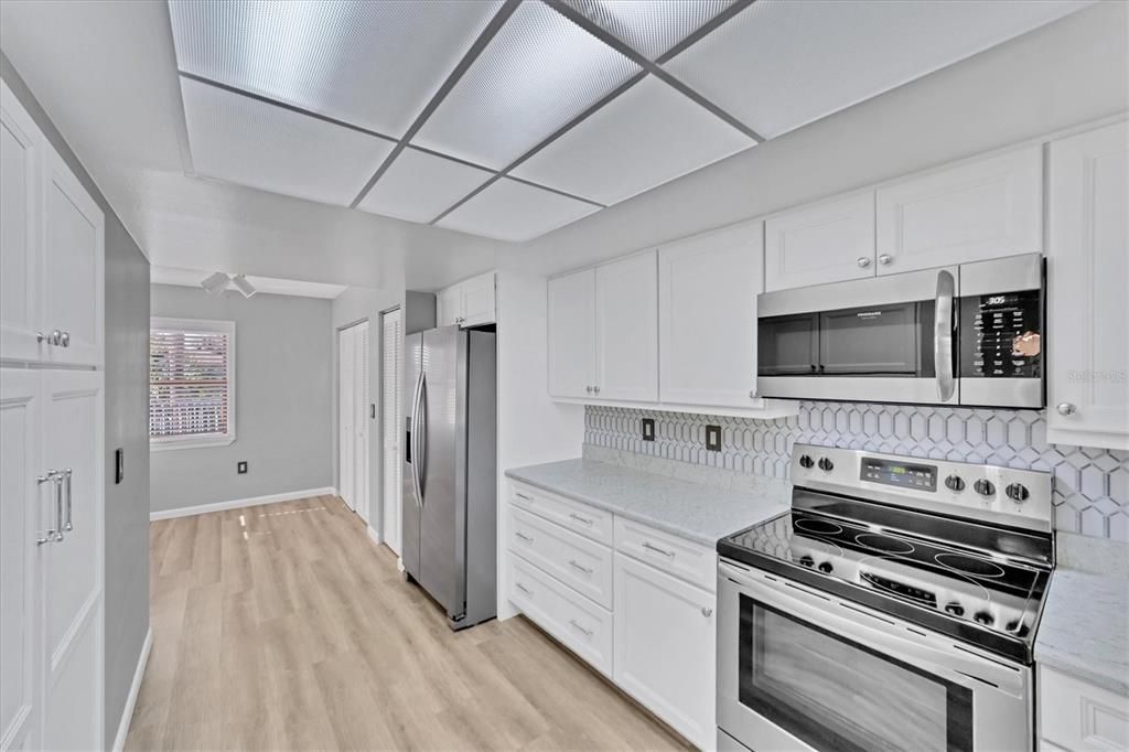 En Venta: $369,000 (2 camas, 2 baños, 1385 Pies cuadrados)
