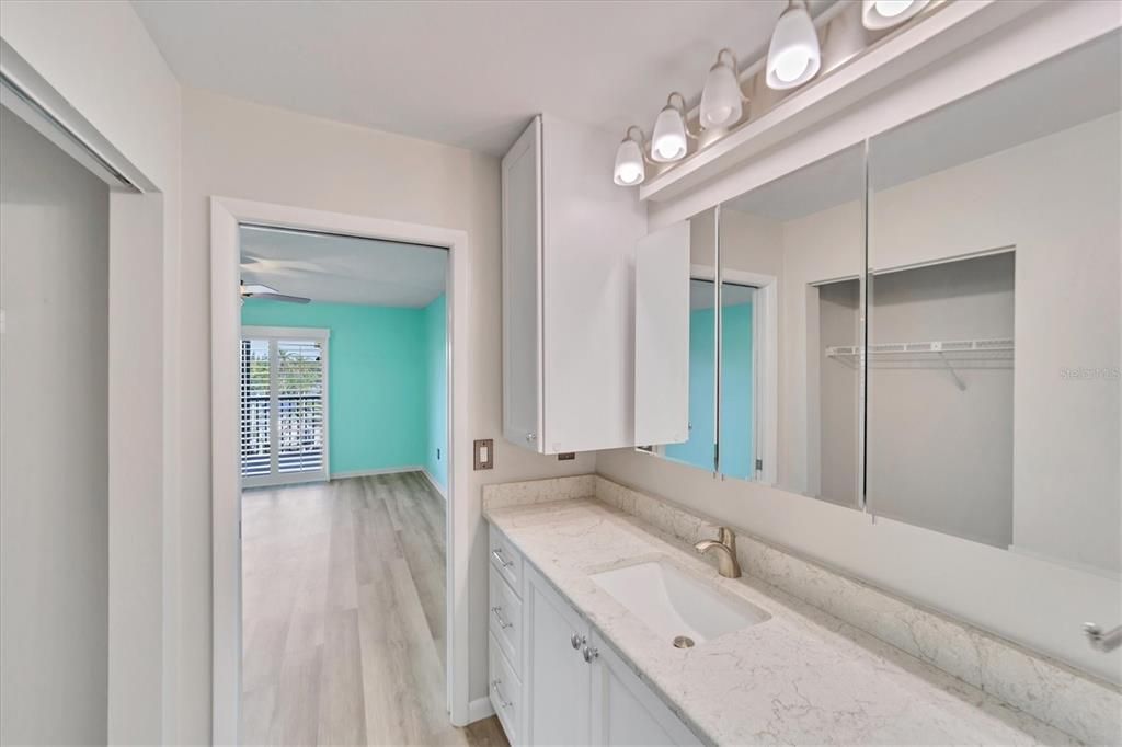 En Venta: $369,000 (2 camas, 2 baños, 1385 Pies cuadrados)