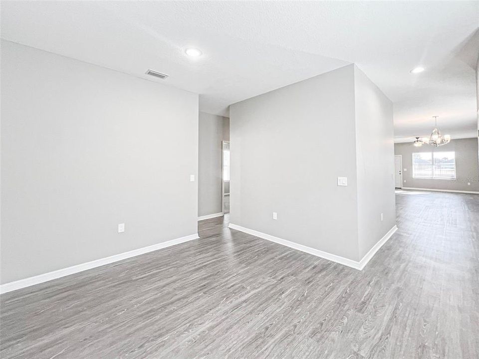 For Rent: $2,975 (3 beds, 2 baths, 1837 Square Feet)