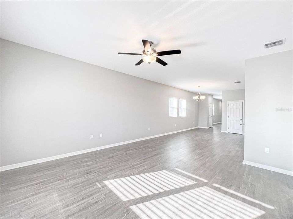 For Rent: $2,975 (3 beds, 2 baths, 1837 Square Feet)
