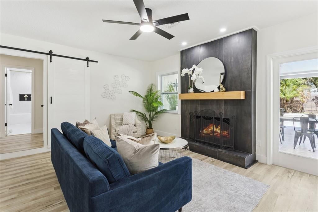 Active With Contract: $599,900 (3 beds, 2 baths, 1933 Square Feet)