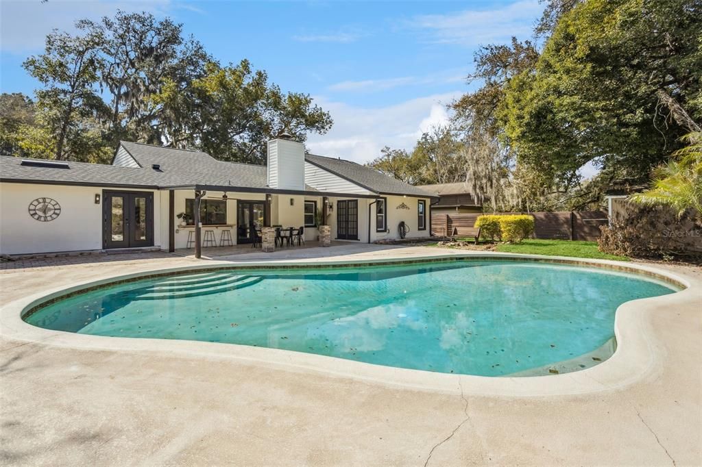 Active With Contract: $599,900 (3 beds, 2 baths, 1933 Square Feet)
