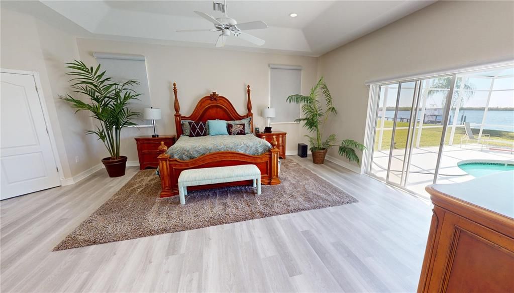 En Venta: $1,295,000 (4 camas, 4 baños, 3585 Pies cuadrados)
