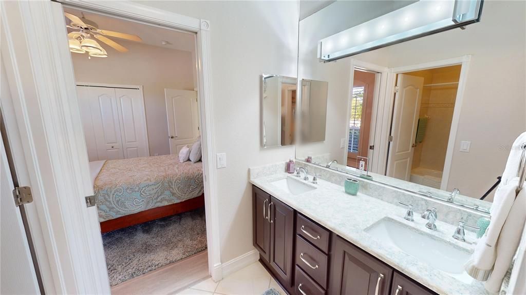 En Venta: $1,295,000 (4 camas, 4 baños, 3585 Pies cuadrados)