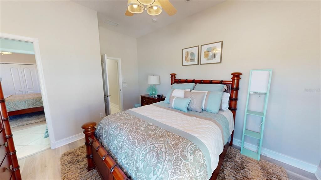 En Venta: $1,295,000 (4 camas, 4 baños, 3585 Pies cuadrados)