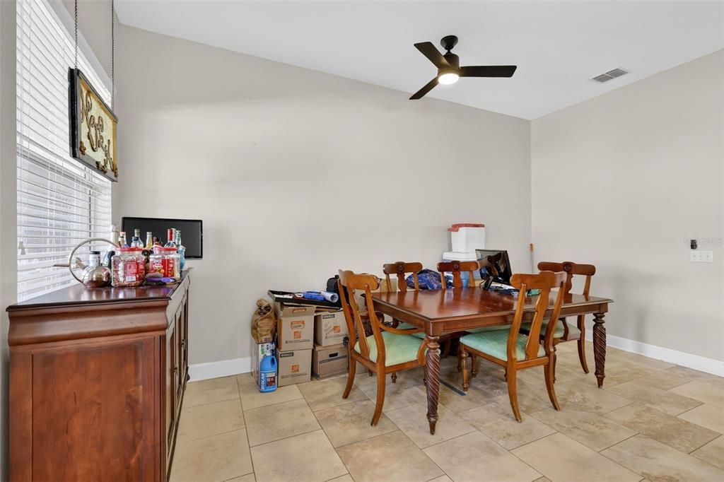 Active With Contract: $959,000 (6 beds, 0 baths, 4248 Square Feet)