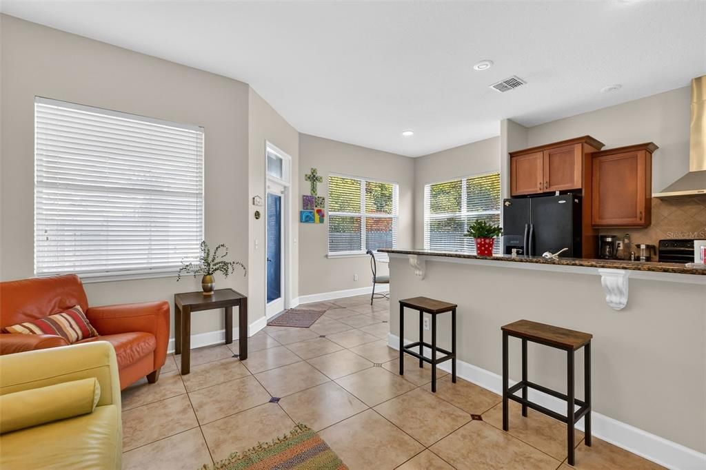Active With Contract: $959,000 (6 beds, 0 baths, 4248 Square Feet)