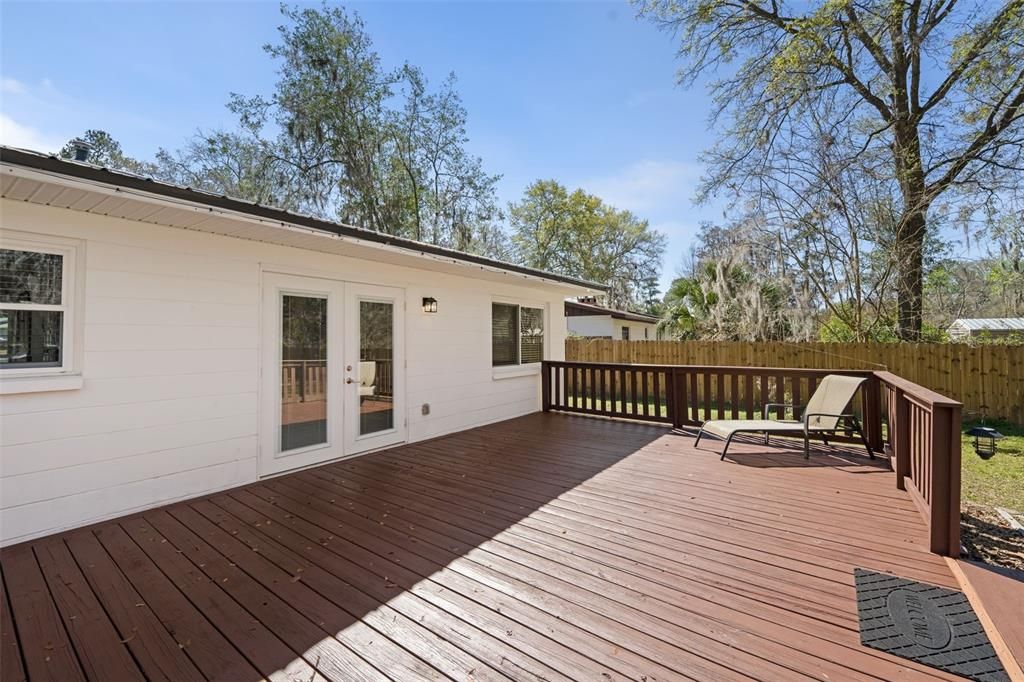 Activo con contrato: $314,900 (3 camas, 2 baños, 1628 Pies cuadrados)