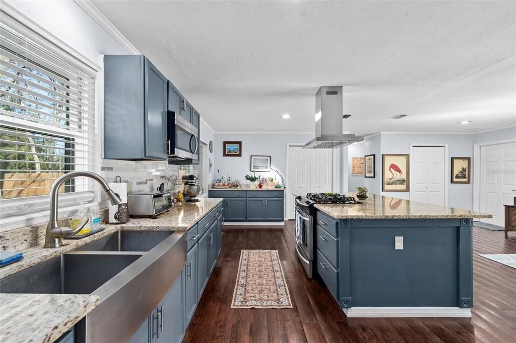 Activo con contrato: $314,900 (3 camas, 2 baños, 1628 Pies cuadrados)