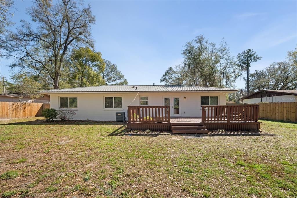 Activo con contrato: $314,900 (3 camas, 2 baños, 1628 Pies cuadrados)