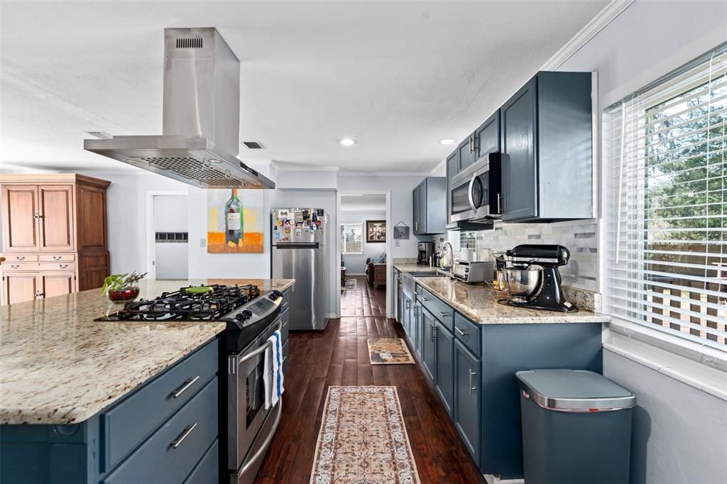 Activo con contrato: $314,900 (3 camas, 2 baños, 1628 Pies cuadrados)