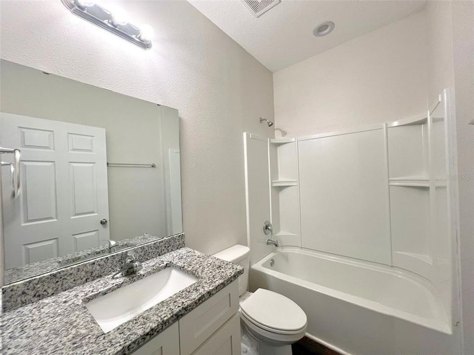 В аренду: $2,975 (3 спален, 2 ванн, 1826 Квадратных фут)