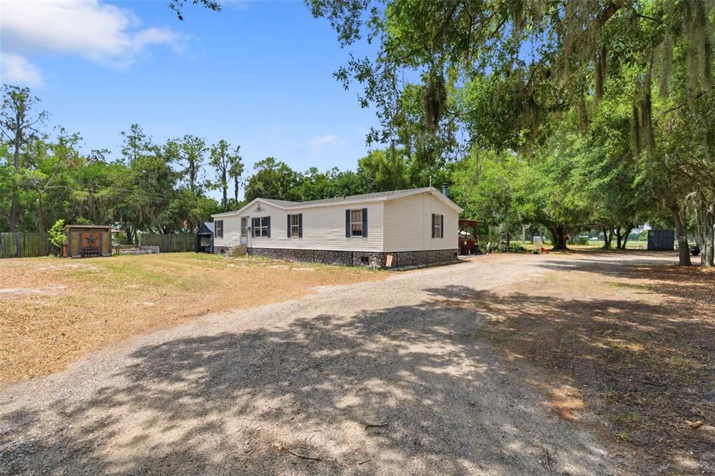 For Sale: $489,900 (3 beds, 2 baths, 1512 Square Feet)