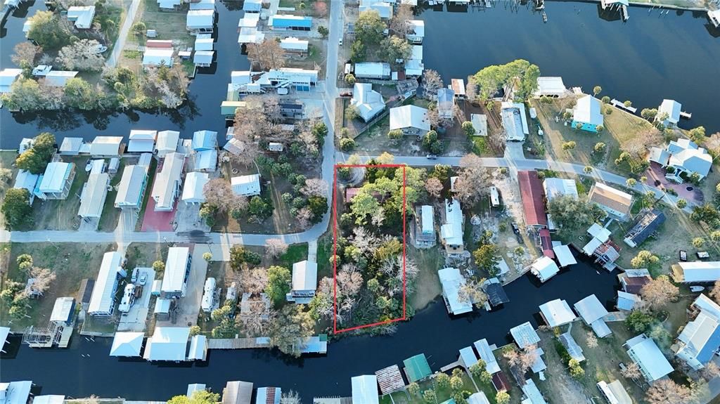 En Venta: $250,000 (0.57 acres)