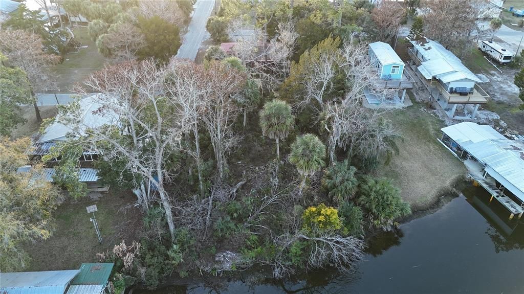 En Venta: $250,000 (0.57 acres)