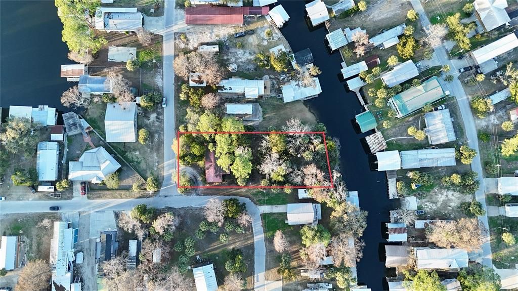 En Venta: $250,000 (0.57 acres)