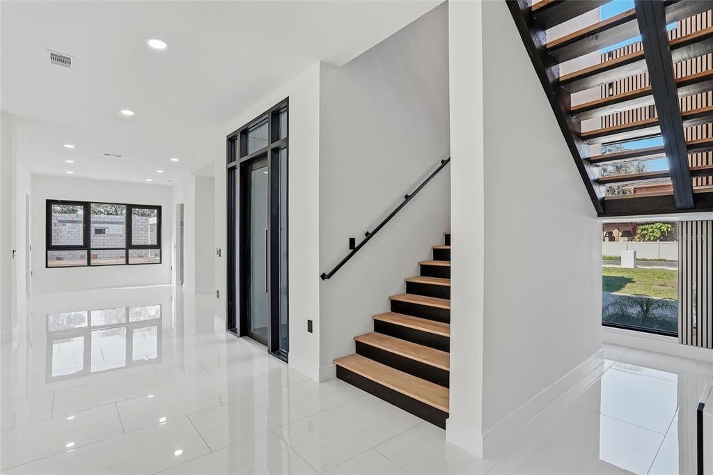 待售: $1,499,900 (6 贝兹, 5 浴室, 6781 平方英尺)