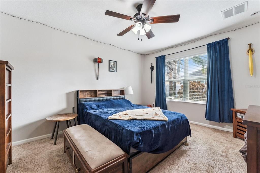На продажу: $349,900 (4 спален, 2 ванн, 1846 Квадратных фут)
