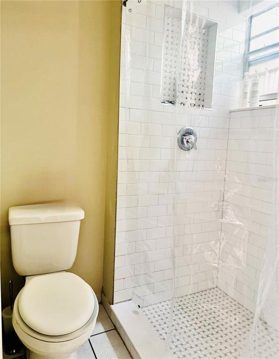 En Venta: $299,000 (3 camas, 2 baños, 1378 Pies cuadrados)