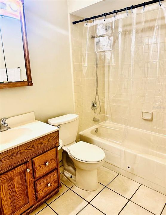 En Venta: $299,000 (3 camas, 2 baños, 1378 Pies cuadrados)