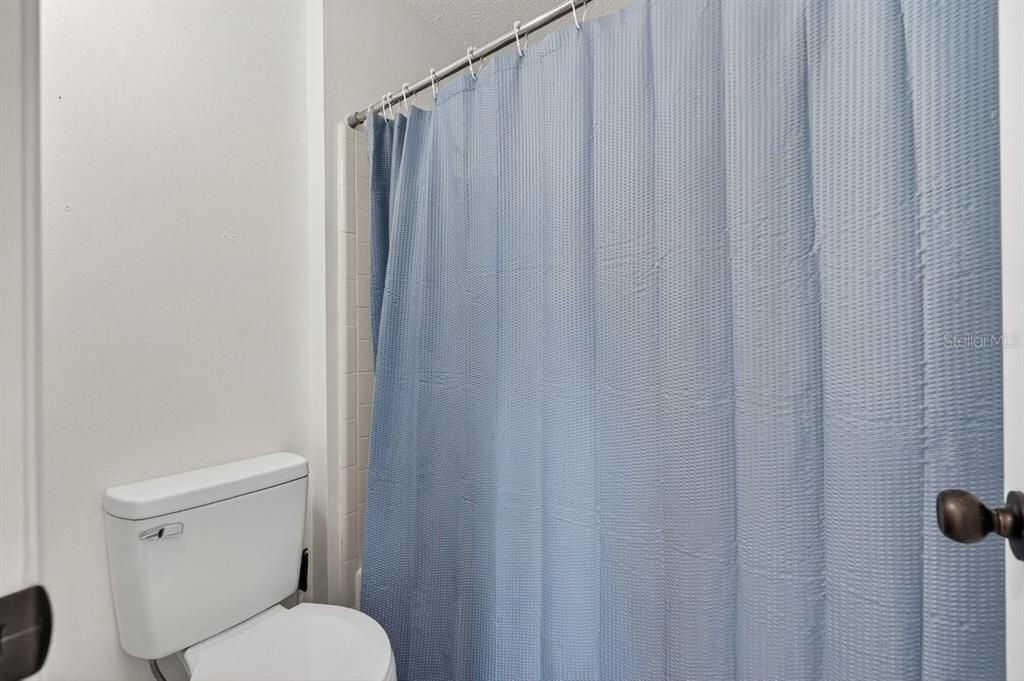 For Sale: $108,000 (1 beds, 1 baths, 630 Square Feet)