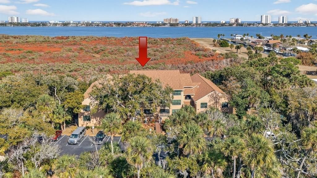 For Sale: $108,000 (1 beds, 1 baths, 630 Square Feet)