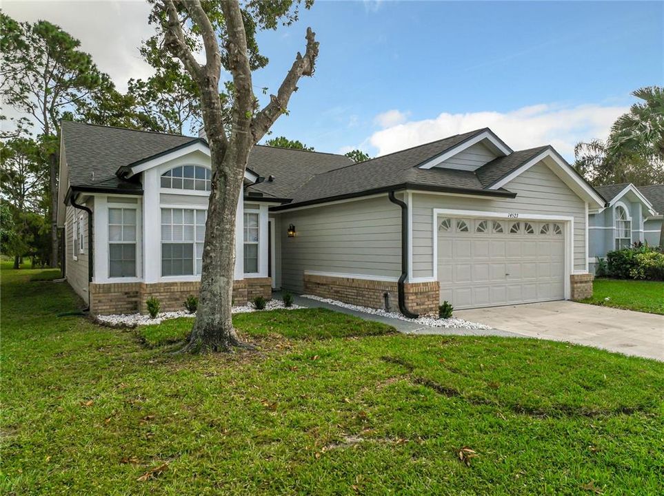 Recently Rented: $2,995 (3 beds, 2 baths, 1574 Square Feet)