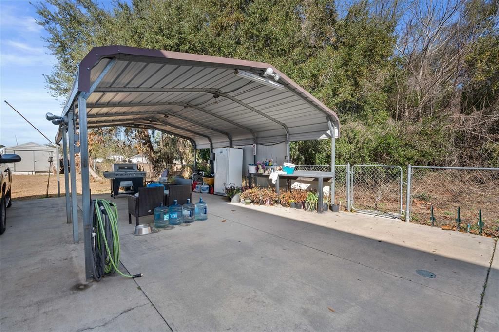 For Sale: $380,000 (4 beds, 3 baths, 2333 Square Feet)