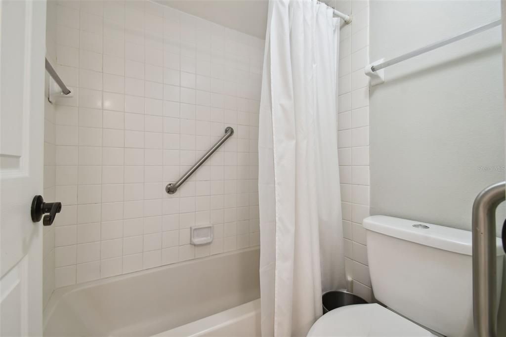 В аренду: $2,200 (2 спален, 2 ванн, 1146 Квадратных фут)