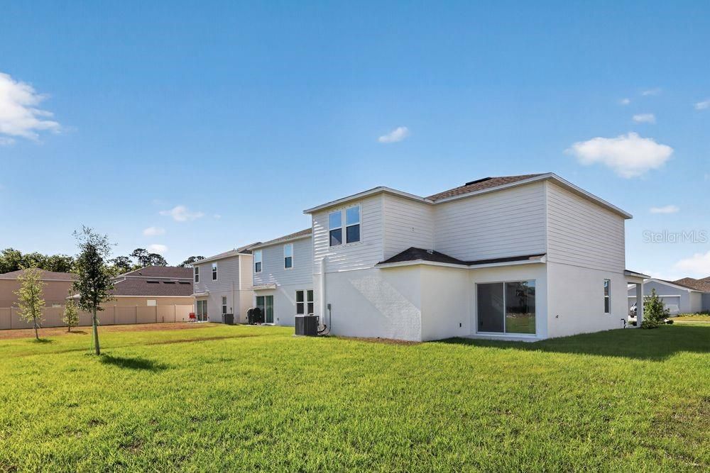 Activo con contrato: $380,999 (5 camas, 3 baños, 2516 Pies cuadrados)