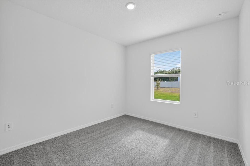 Activo con contrato: $380,999 (5 camas, 3 baños, 2516 Pies cuadrados)