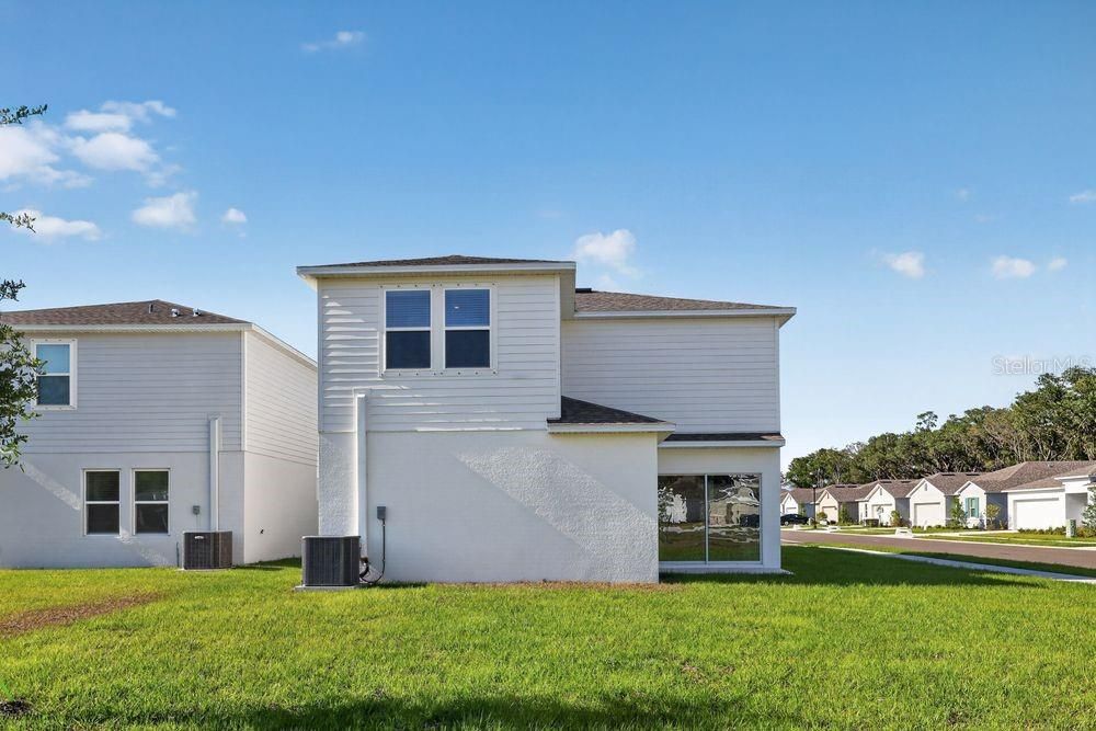 Activo con contrato: $380,999 (5 camas, 3 baños, 2516 Pies cuadrados)