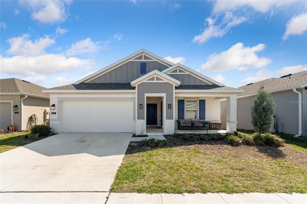 Active With Contract: $1,900 (3 beds, 2 baths, 2109 Square Feet)