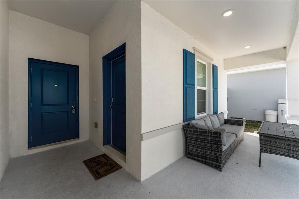 Active With Contract: $1,900 (3 beds, 2 baths, 2109 Square Feet)